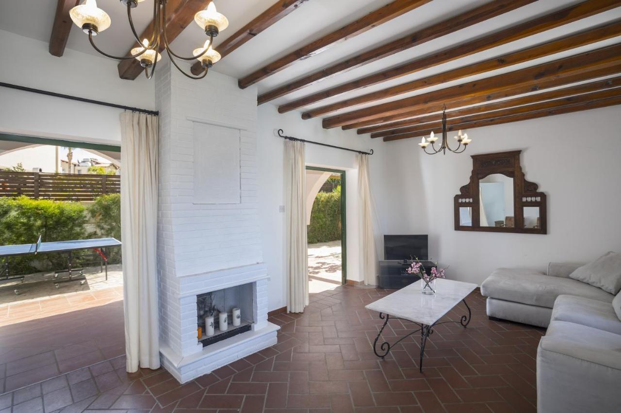 The Apple Tree Villa Protaras Exterior photo
